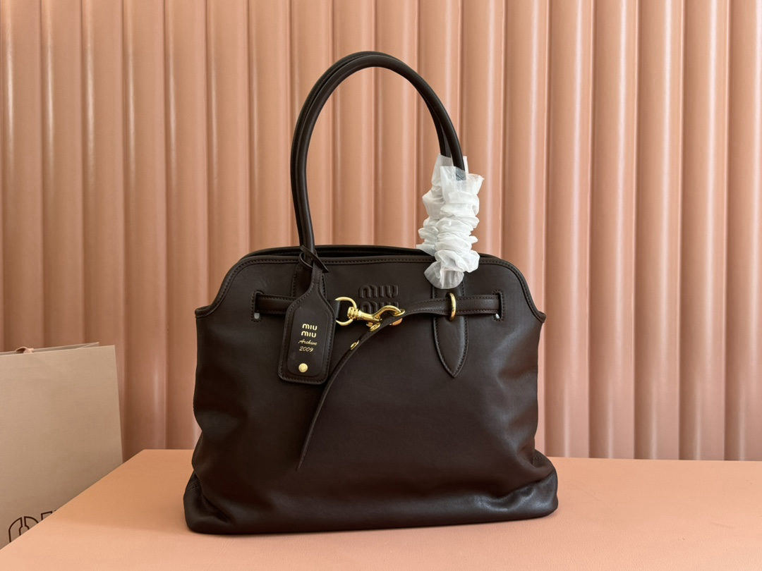 MIUMIU