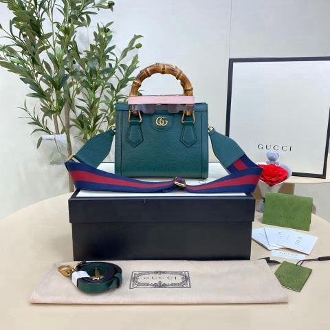 GUCCI Diana