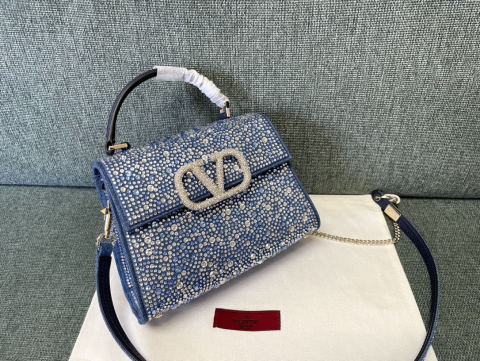Valentino Romanstud