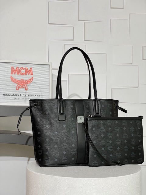 MCM Liz Visetos Medium Reversible Shopping Bag Mother Bag