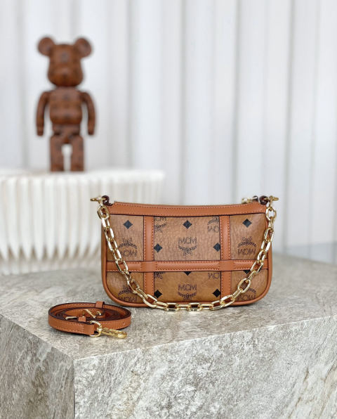 MCM AREN VISETOS Chain Shoulder Strap Crossbody Bag