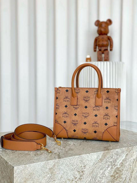 MCM MUNCHEN VISETOS Handbag/Crossbody Bag