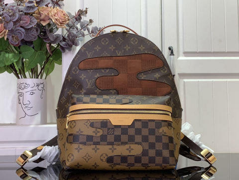 LV Discovery Small Backpack