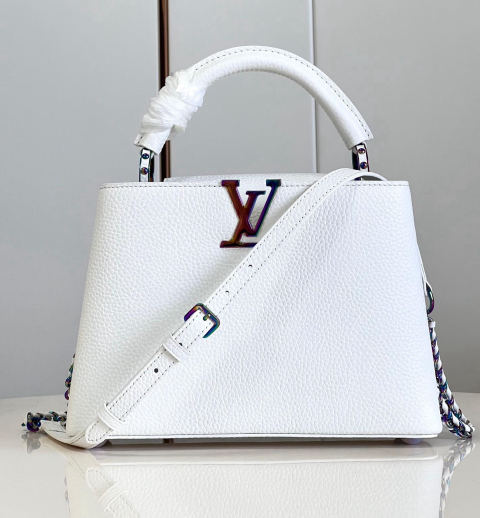 LV Capucines