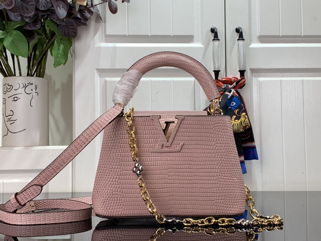 LV Capucines Mini