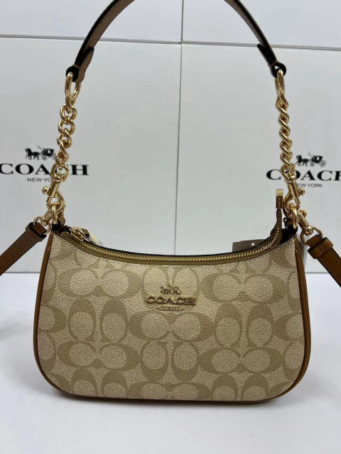 COACH