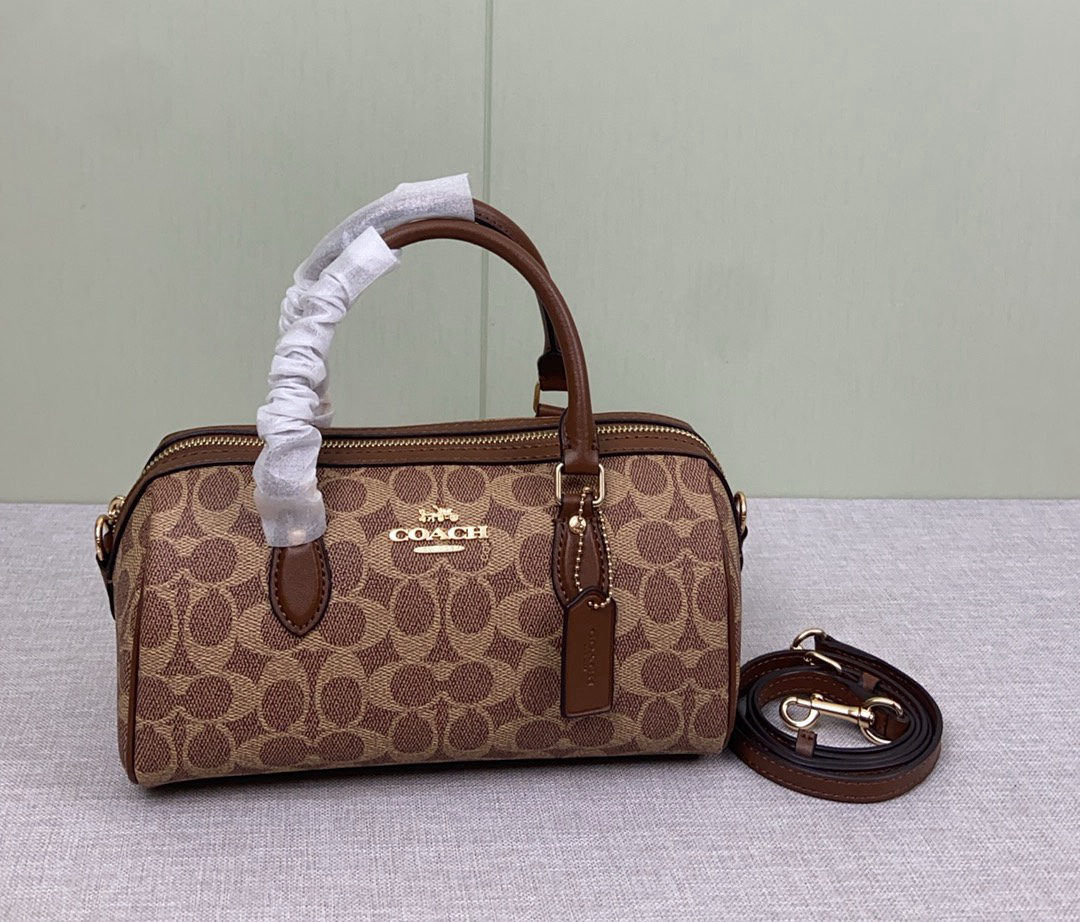 COACH