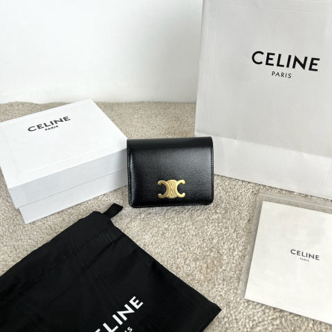 Celine Triomphe