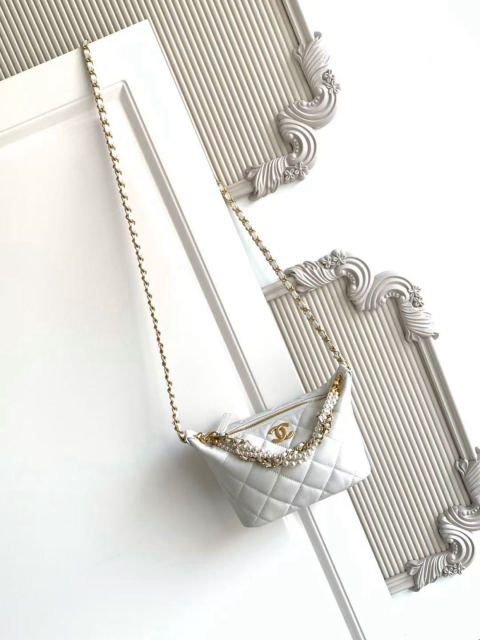 CHANEL Pearl Chain Lunch Box Bag