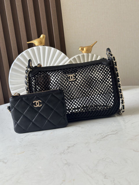 CHANEL openwork mesh pocket reversible underarm bag
