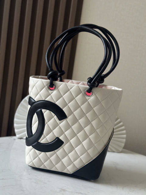 CHANEL vegetable basket