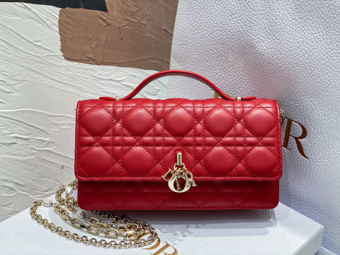 Christian Dior