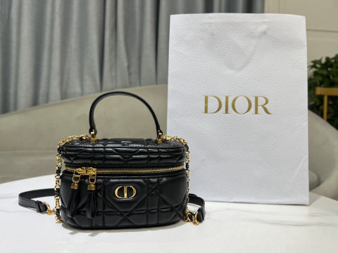 Christian Dior Caro
