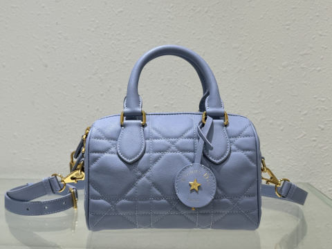 Christian Dior Groove