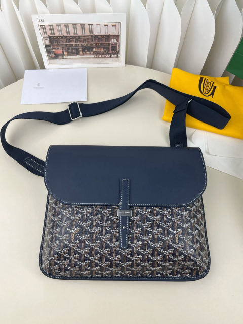 Goyard coursier