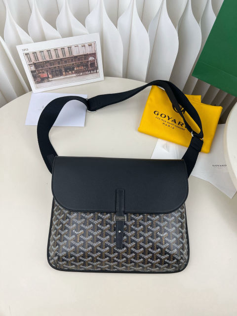 Goyard coursier