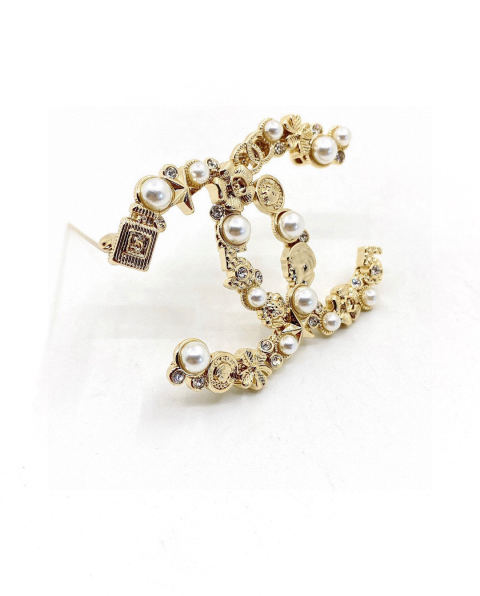 CHANEL Brooch