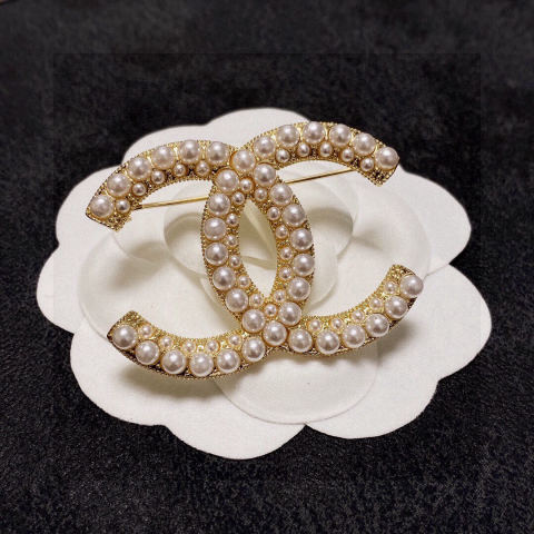 CHANEL brooch