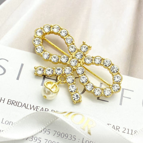 DIOR Gold Rhinestone Openwork Bow Pearl Brooch