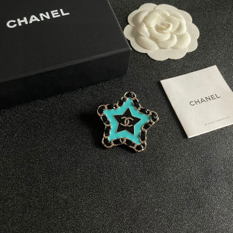 CHANEL Brooch
