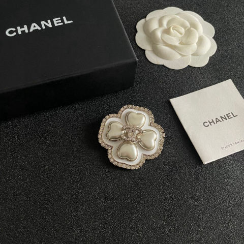 CHANEL Brooch