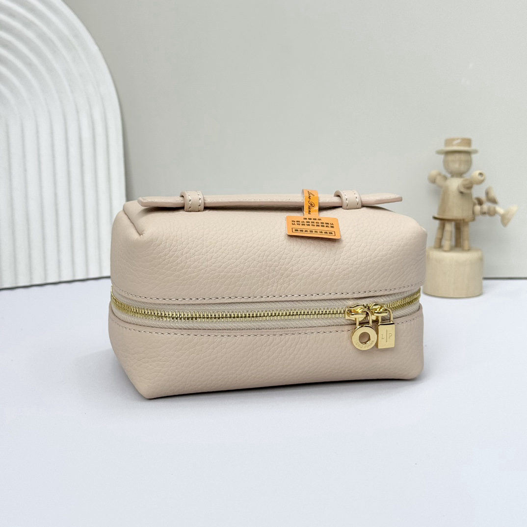 Loro piana Loro piana makeup bag