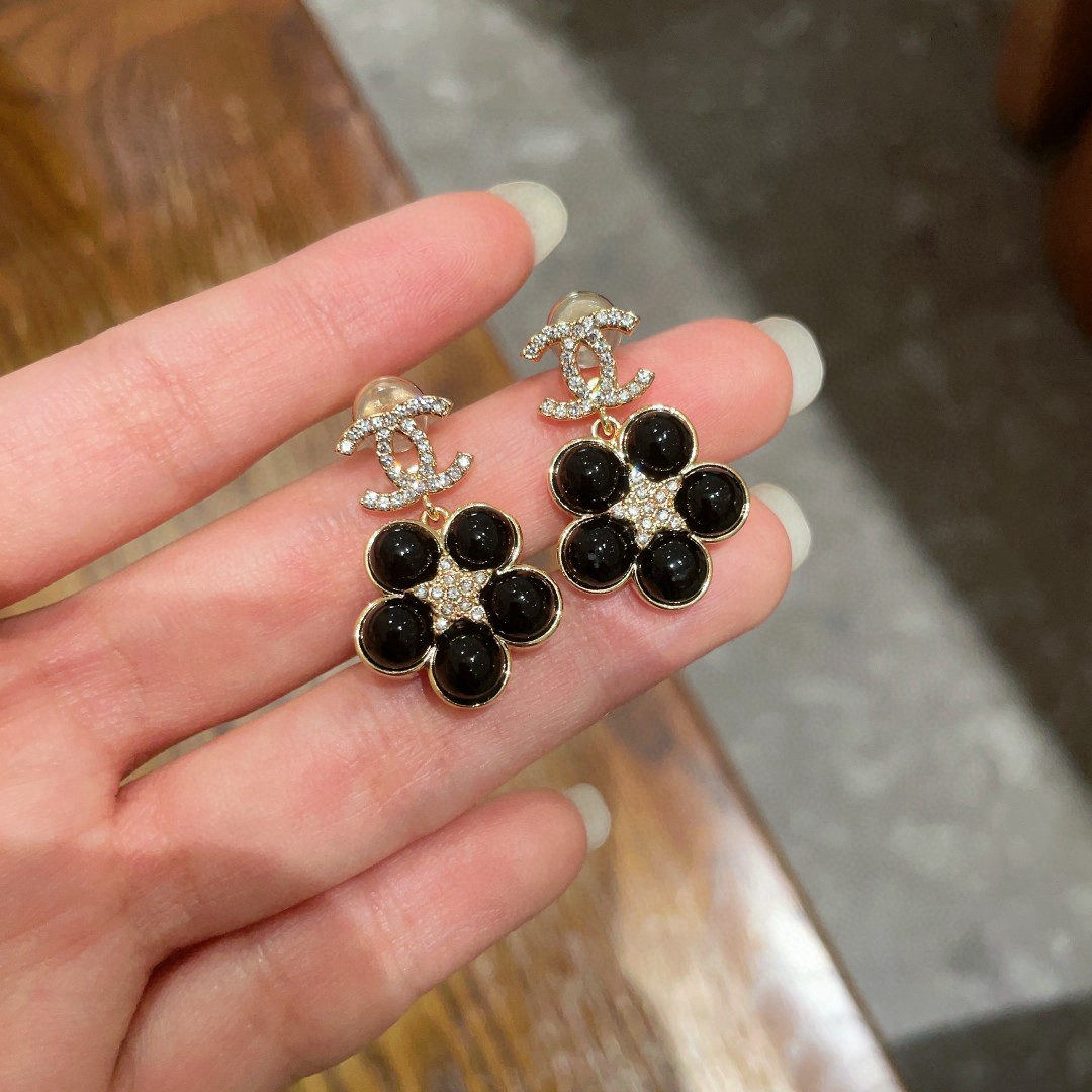 Chanel vintage earrings