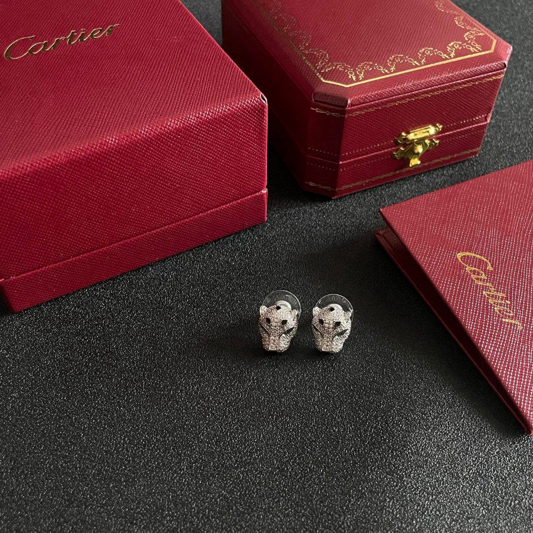 Platinum Cartier Panther Head