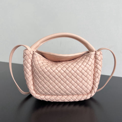 Bottega Veneta Cobble