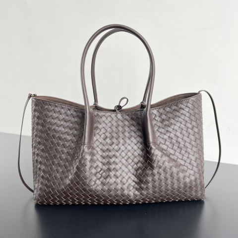 Bottega Veneta Pinacoteca