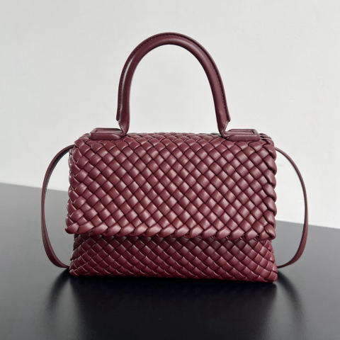 Bottega Veneta Fall/Winter Patti Top Handle Woven Flap Handbag