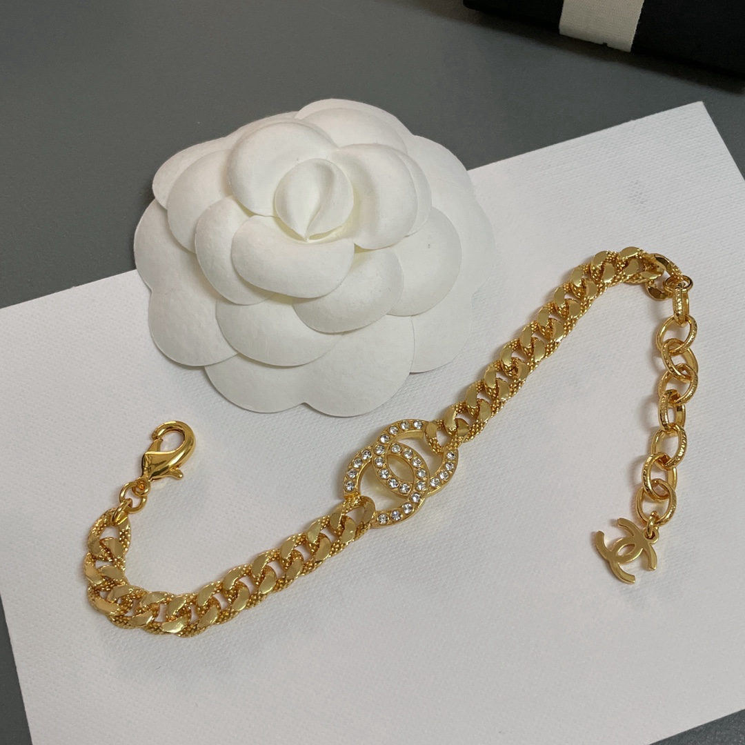 Chanel gold chunky chain double C bracelet