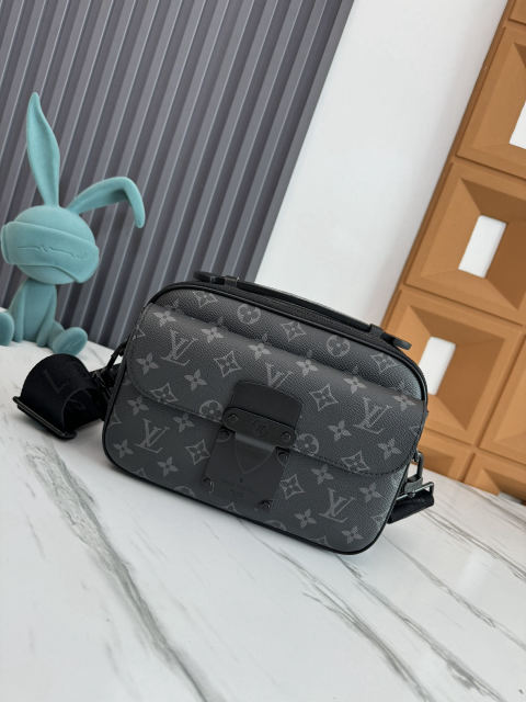 S Lock Messenger Bag