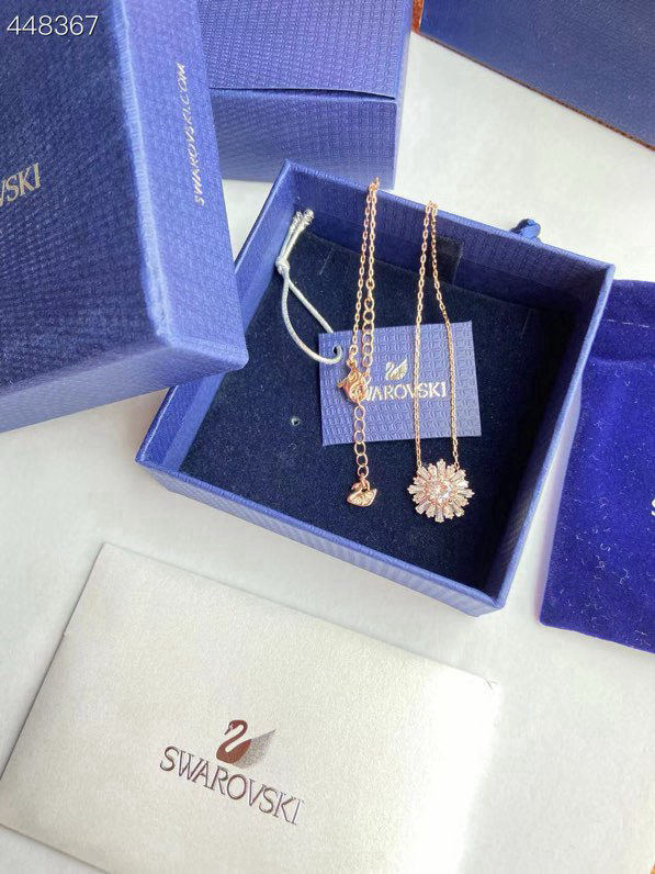 SWAROVSKI necklace