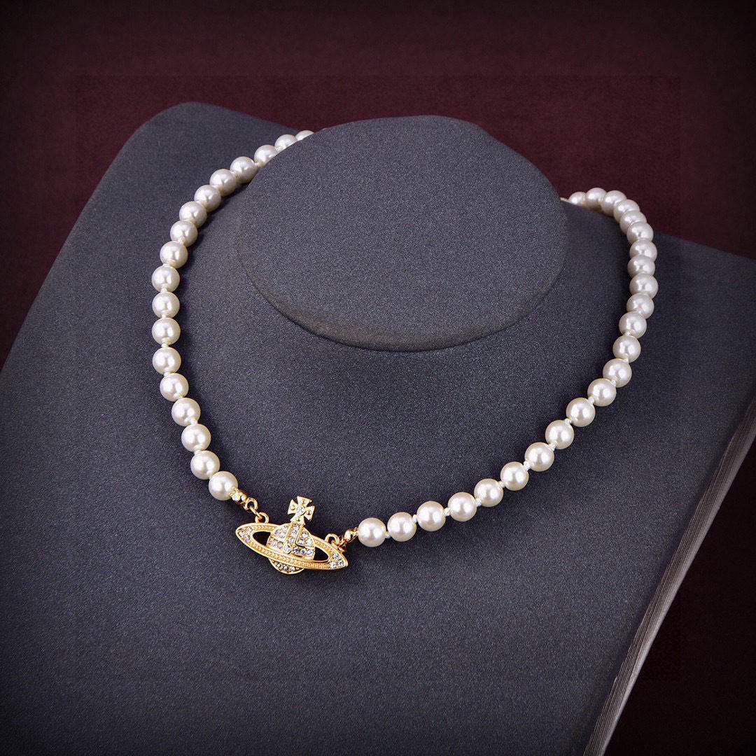 Vivienne Westwood Saturn Pearl Necklace