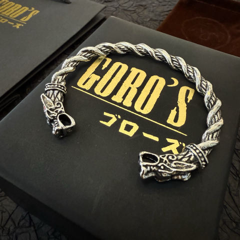 Goro's Open Bracelet